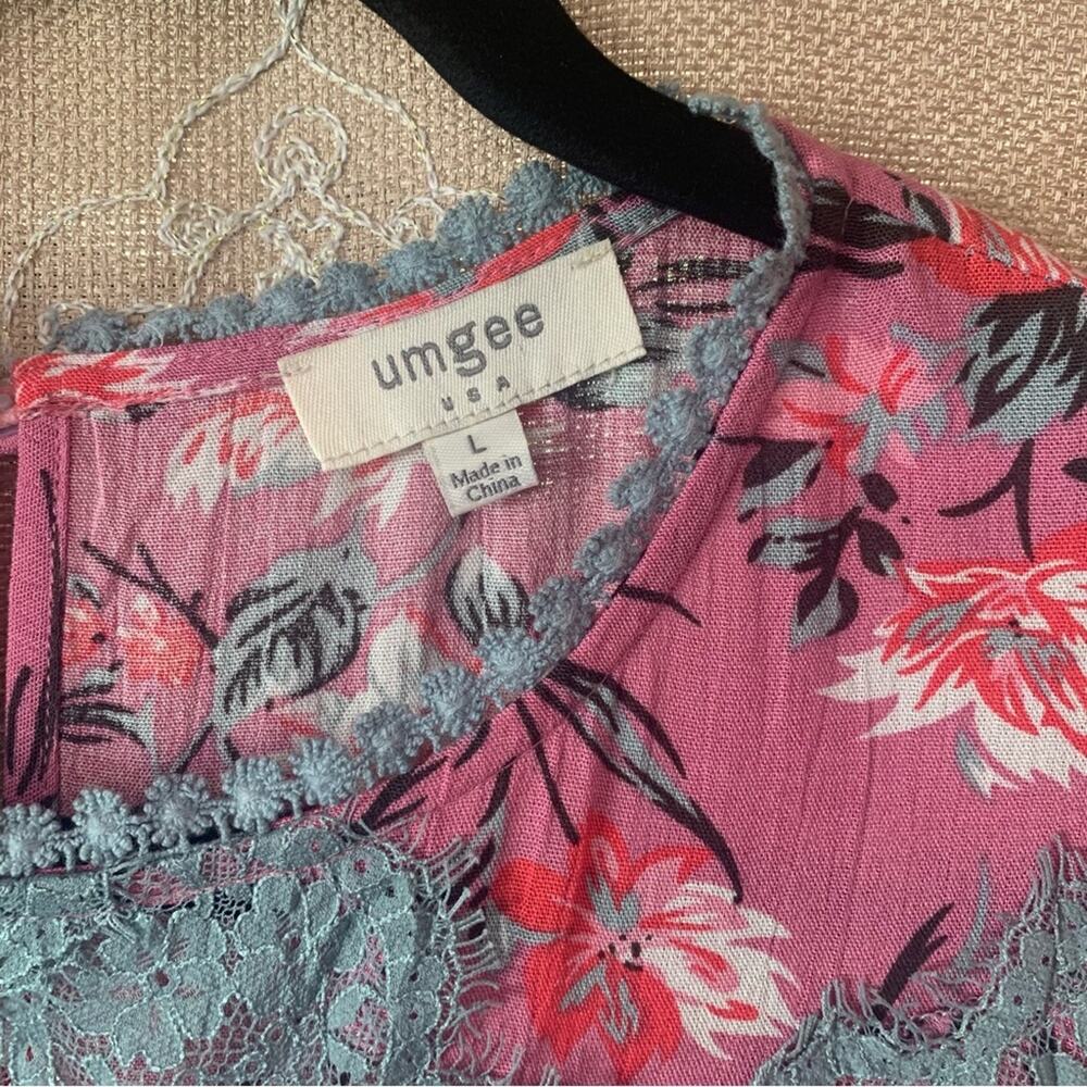 Umgee | Sleeveless Shift Keyhole Dress | Floral Print & Lace Bodice | Sage-Mint - Picture 3 of 15